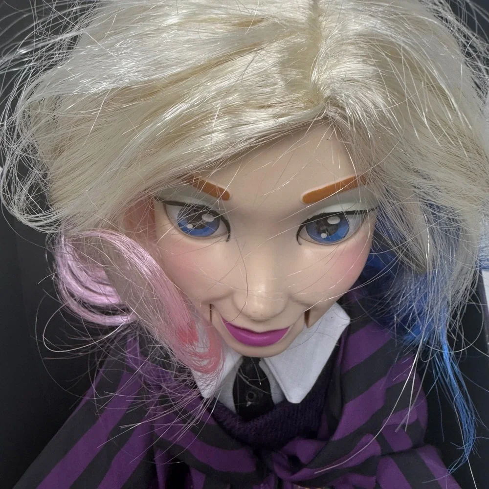 Wednesday Enid Sinclair Animated Sound Motion Activated Decoration Tekky 5745190